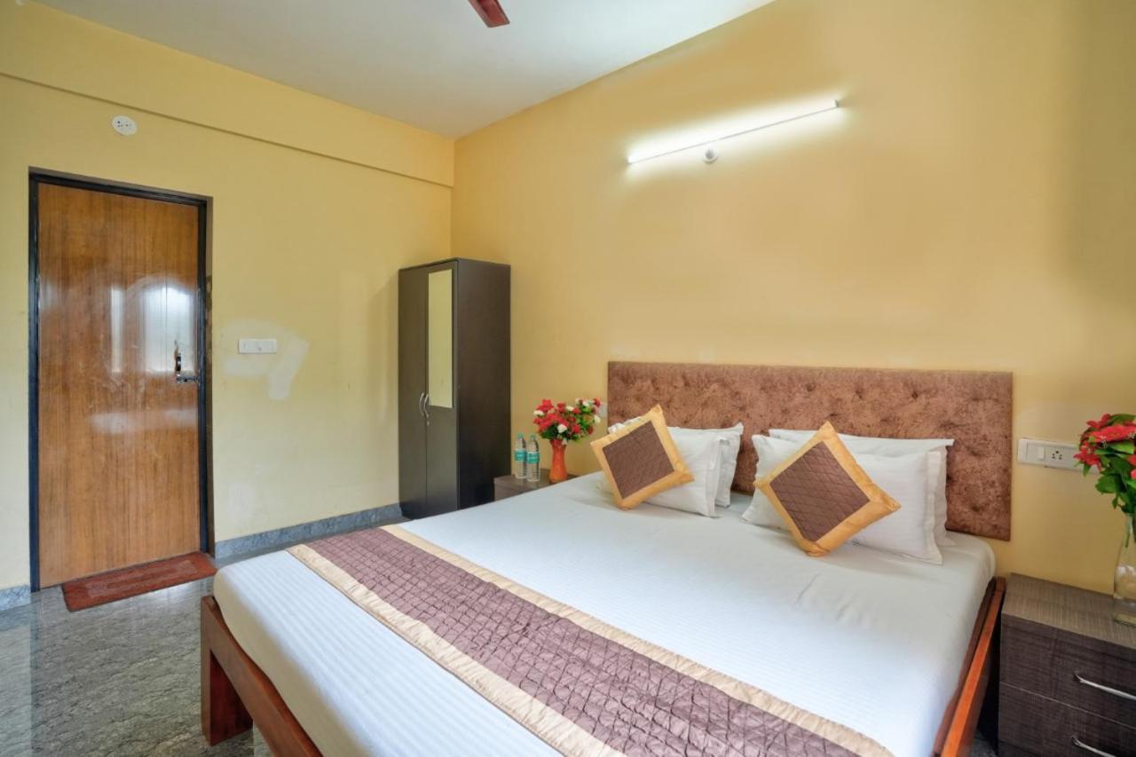 Golden Studio Apartment Goa Calangute Exterior foto